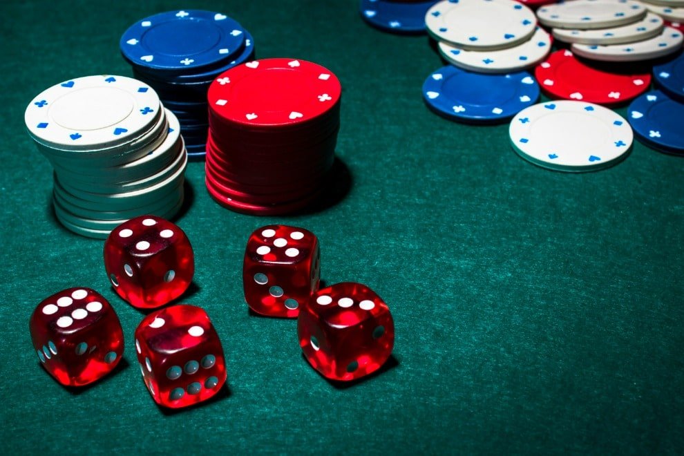 Tips on how to win at poker 